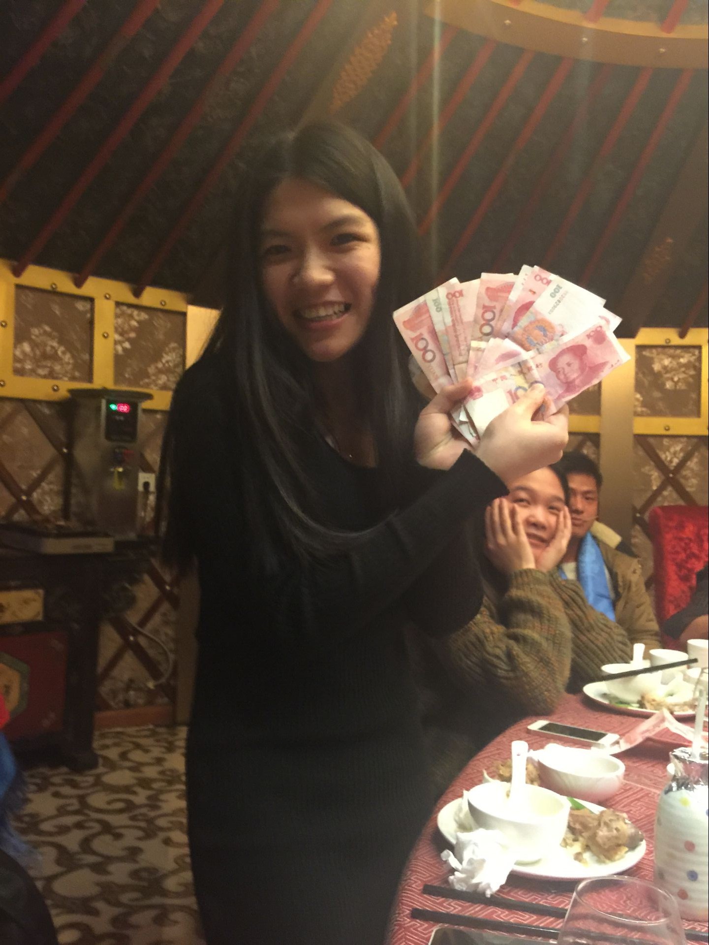 科頤辦公年會(huì)游戲之俄羅輪盤(pán)贏大獎(jiǎng) 科頤辦公年會(huì)游戲之俄羅輪盤(pán)贏大獎(jiǎng)